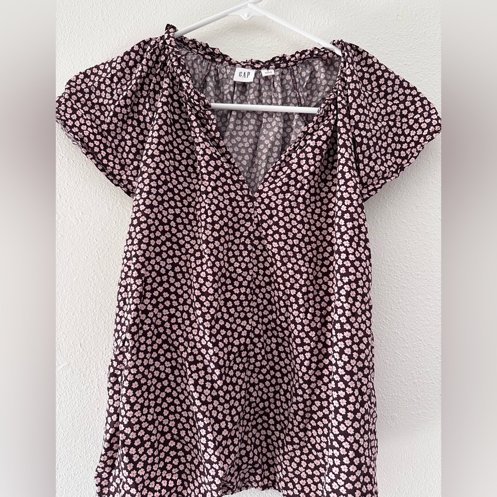 GAP Women's Maroon and Pink Patterned Blouse